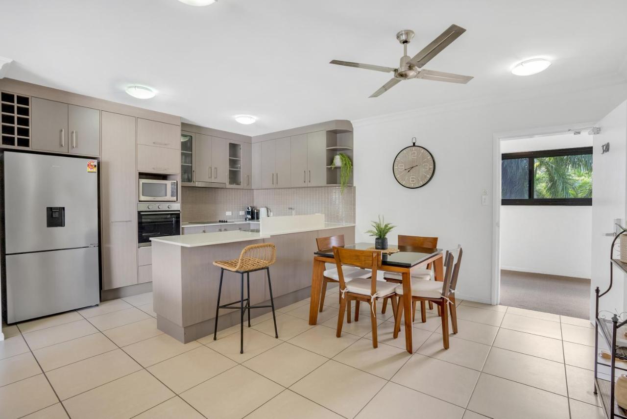 Elysium Apartments Palm Cove Eksteriør billede