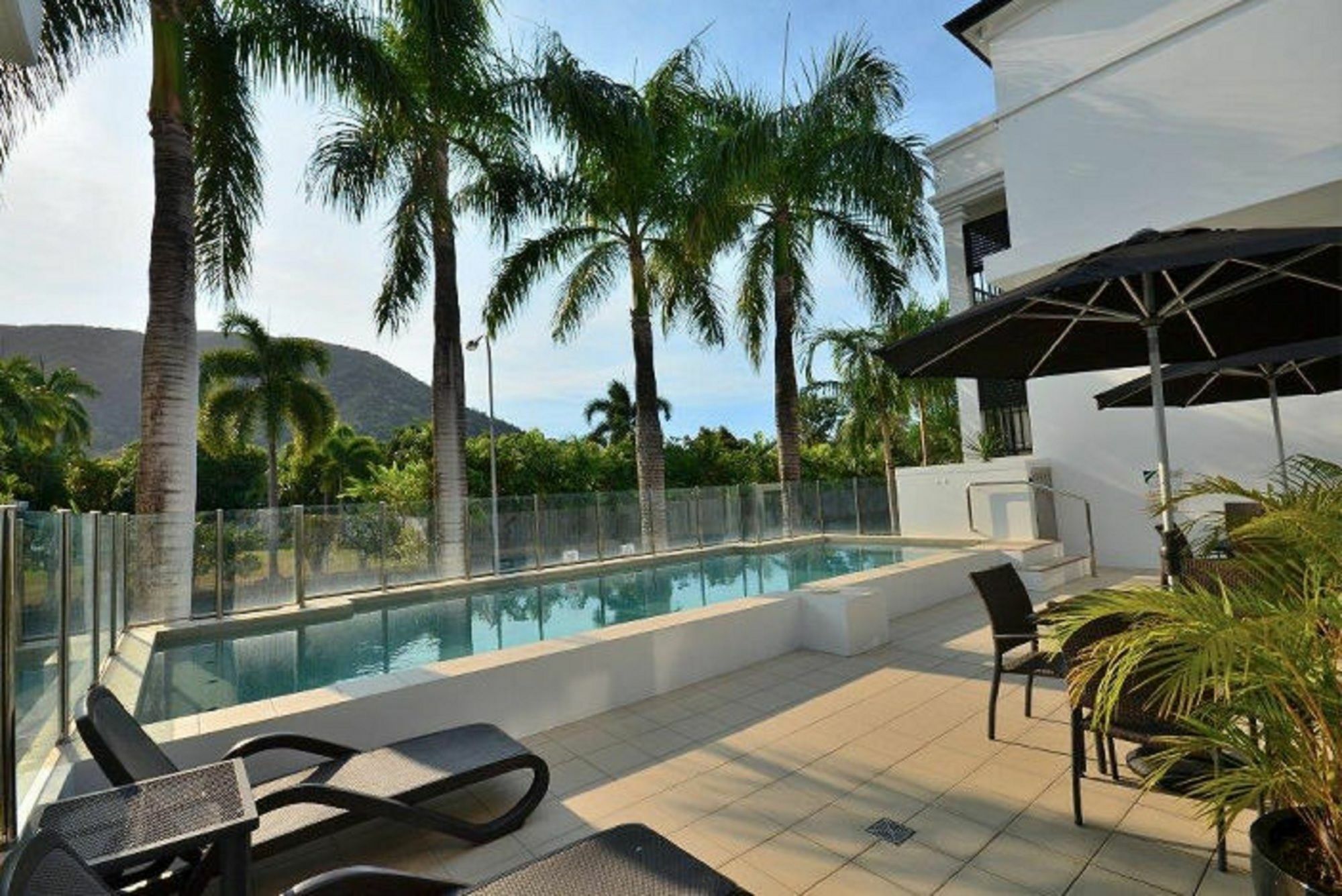 Elysium Apartments Palm Cove Eksteriør billede